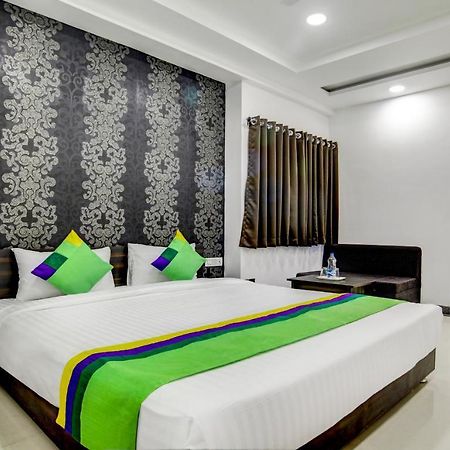 Treebo Grand Euro Pipliyahana Square Indore Buitenkant foto