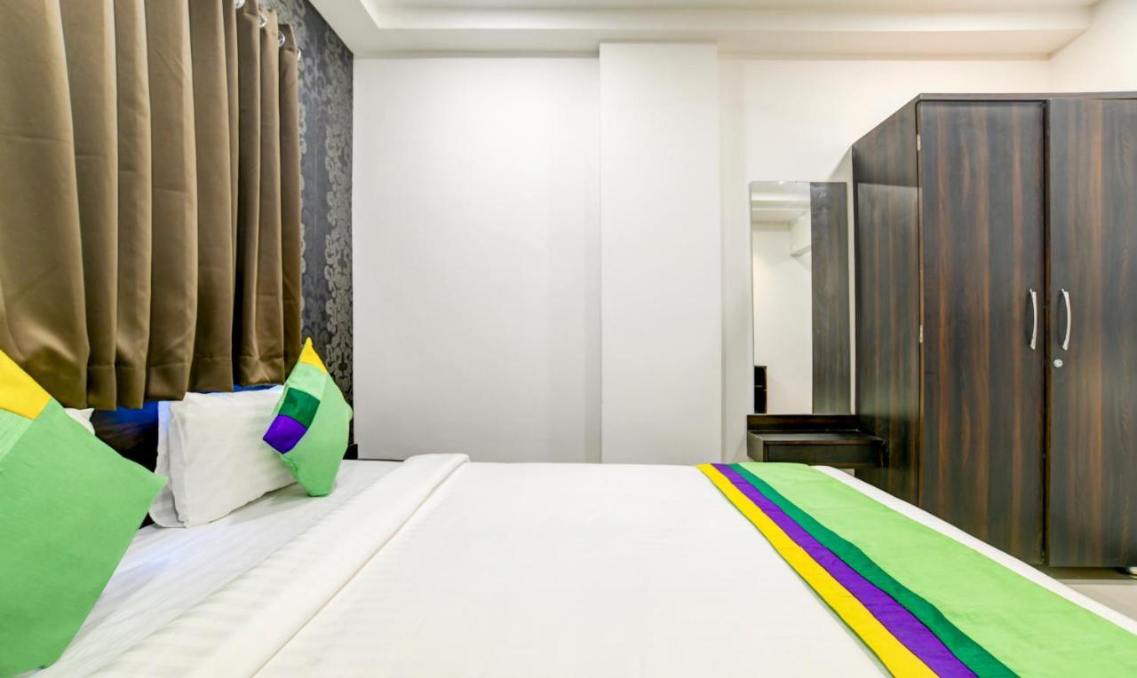 Treebo Grand Euro Pipliyahana Square Indore Buitenkant foto