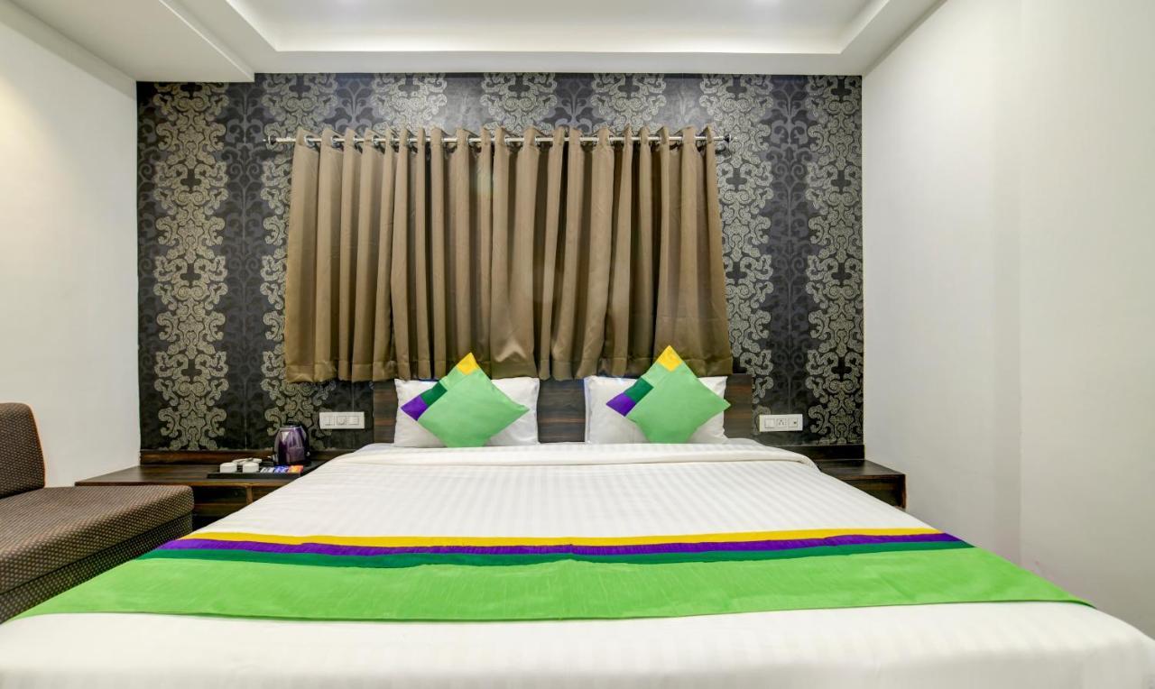 Treebo Grand Euro Pipliyahana Square Indore Buitenkant foto