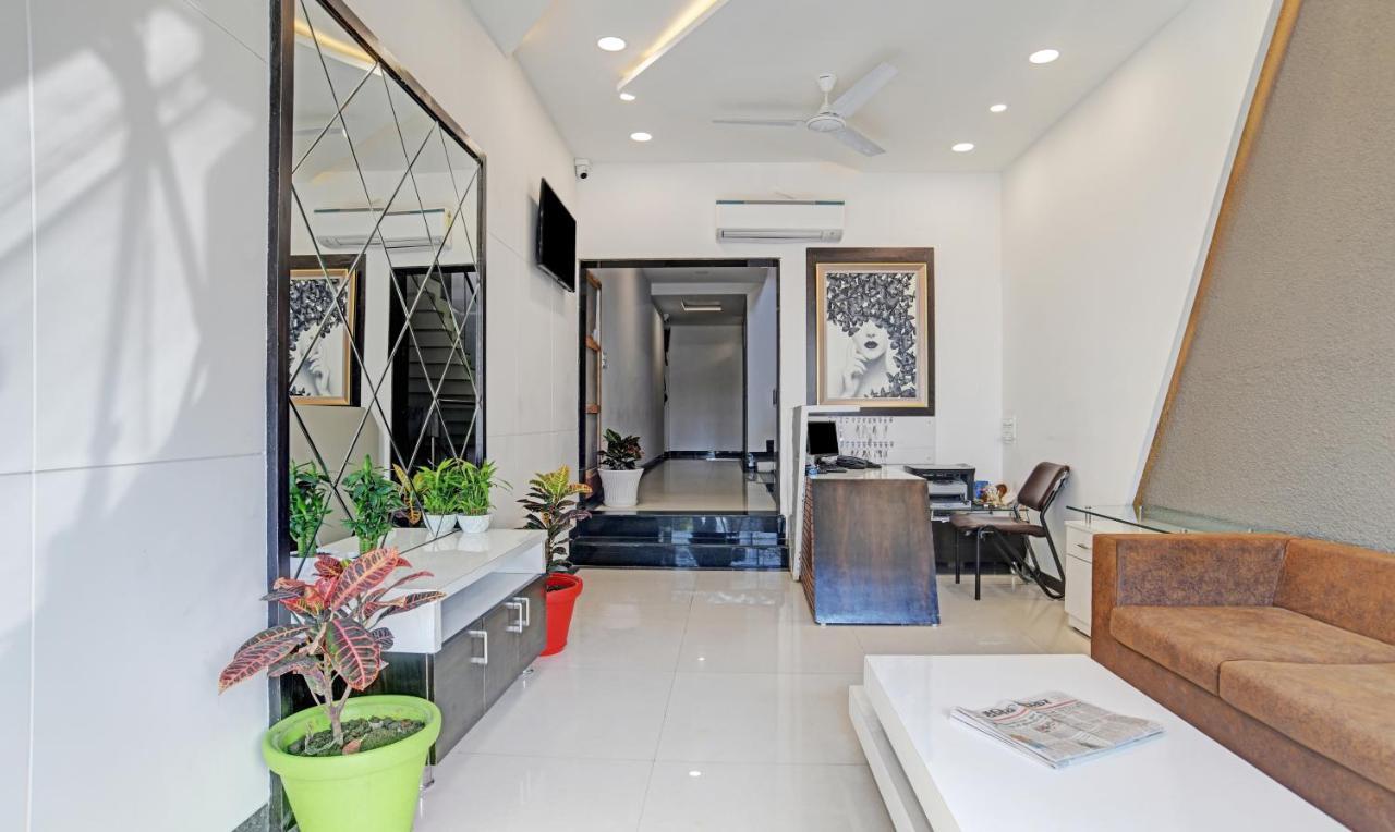 Treebo Grand Euro Pipliyahana Square Indore Buitenkant foto